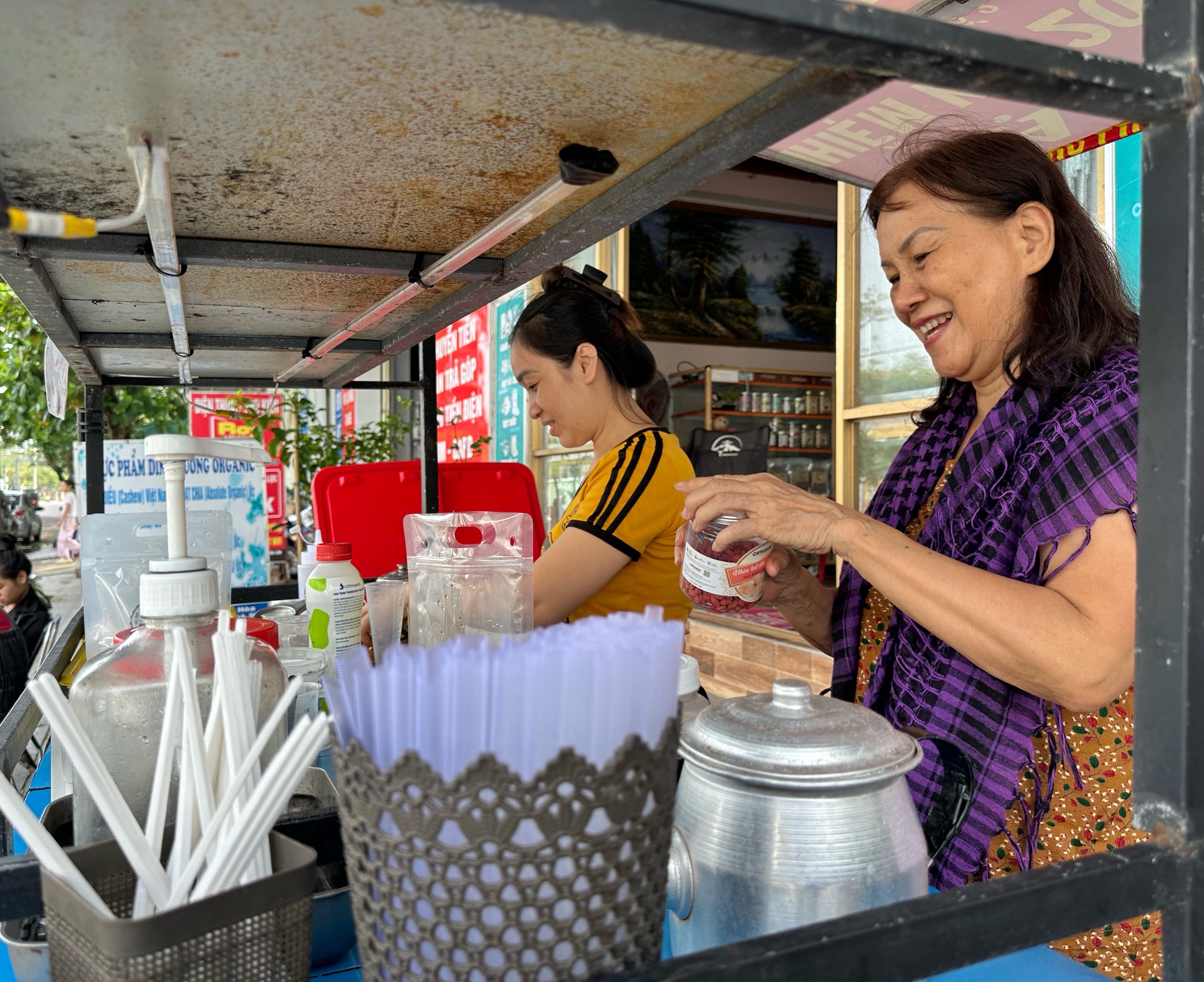 Bà con chật vật mưu sinh sau lũ lịch sử ở Hòa Thịnh: Khó khăn trăm bề - Ảnh 5.