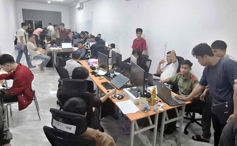 Triệt phá đường dây lập trình, vận hành website cờ bạc núp bóng công ty công nghệ - Ảnh 2.