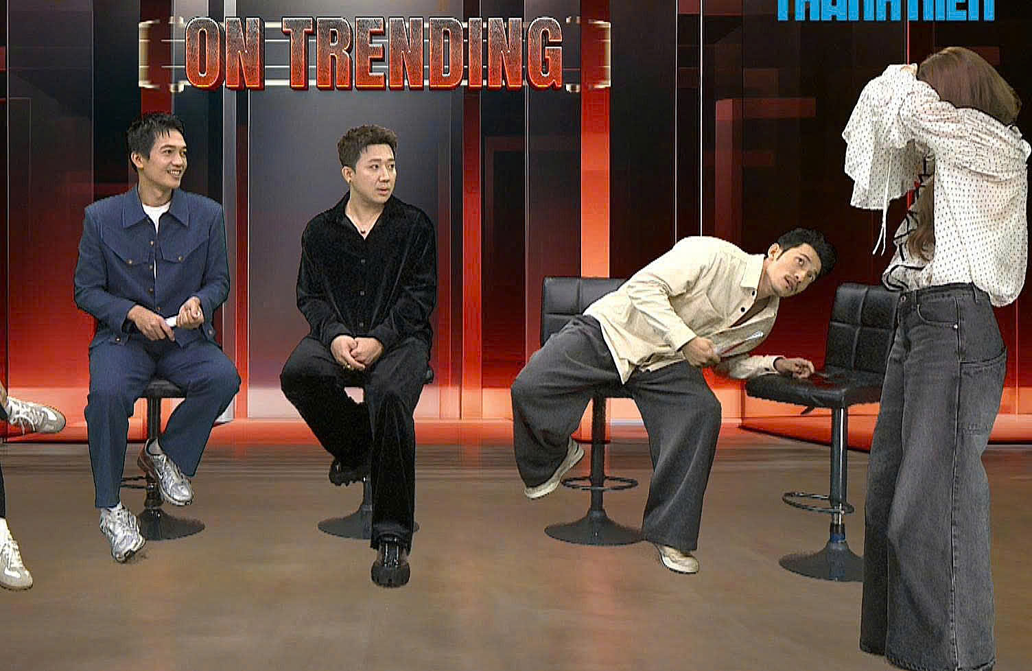 C&acirc;u đố chữ căng n&atilde;o trong On Trending khiến d&agrave;n cast to&aacute;t mồ h&ocirc;i v&agrave; ngỡ ng&agrave;ng - Ảnh 1.