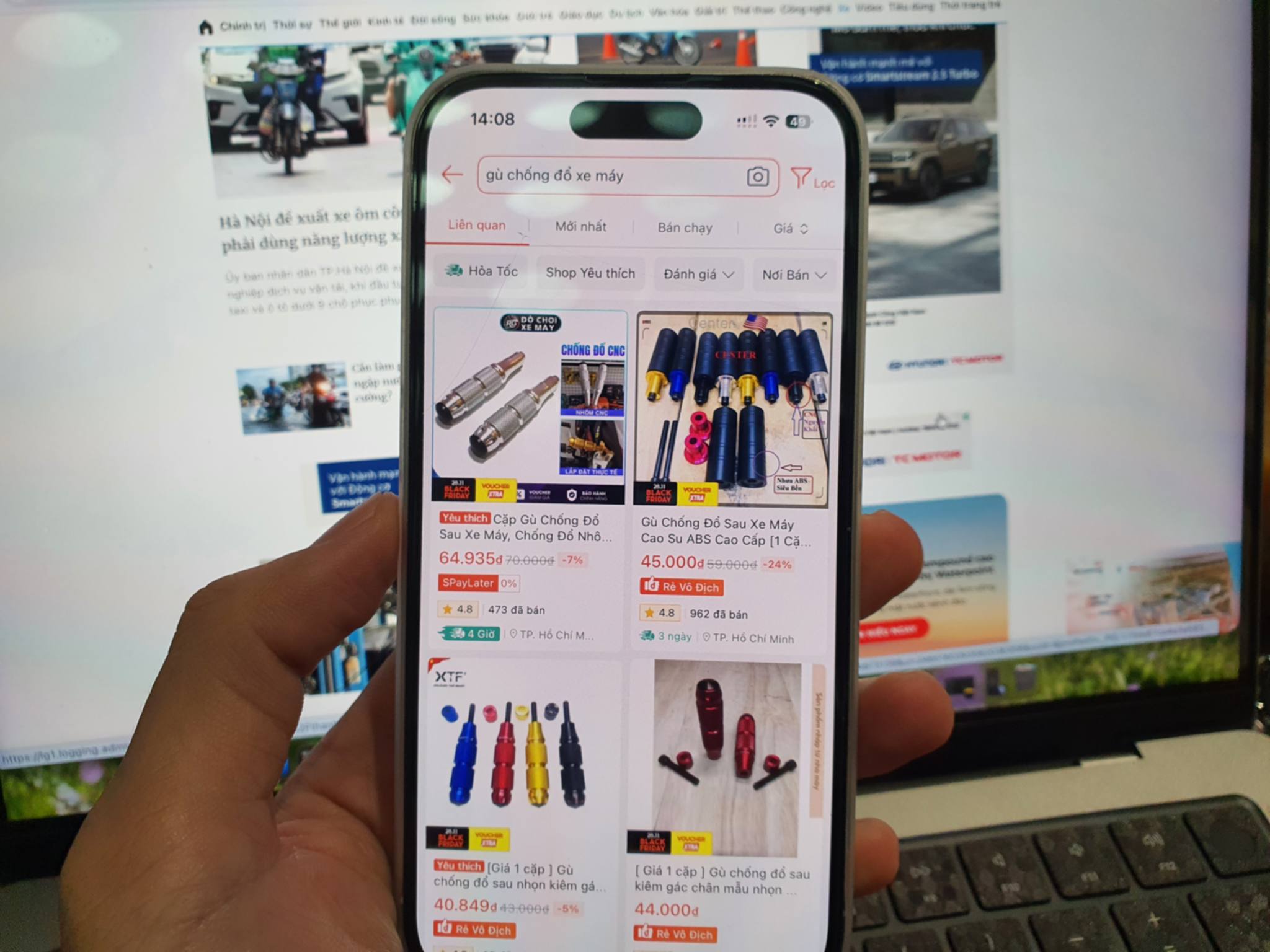 Rủi ro khi lắp gù chống đổ 'rởm' cho mô tô, xe máy - Ảnh 1.