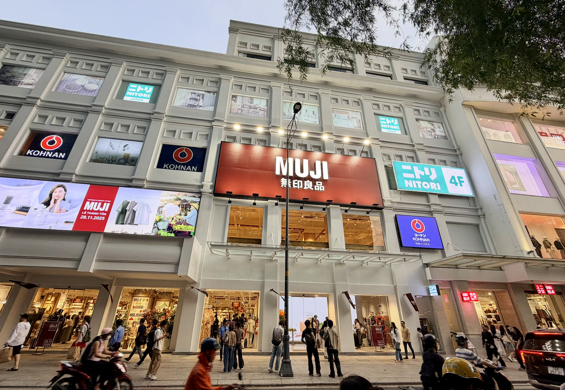 MUJI khai trương cửa hàng lớn nhất Việt Nam, rộng 3.000m2 có gì đặc biệt?