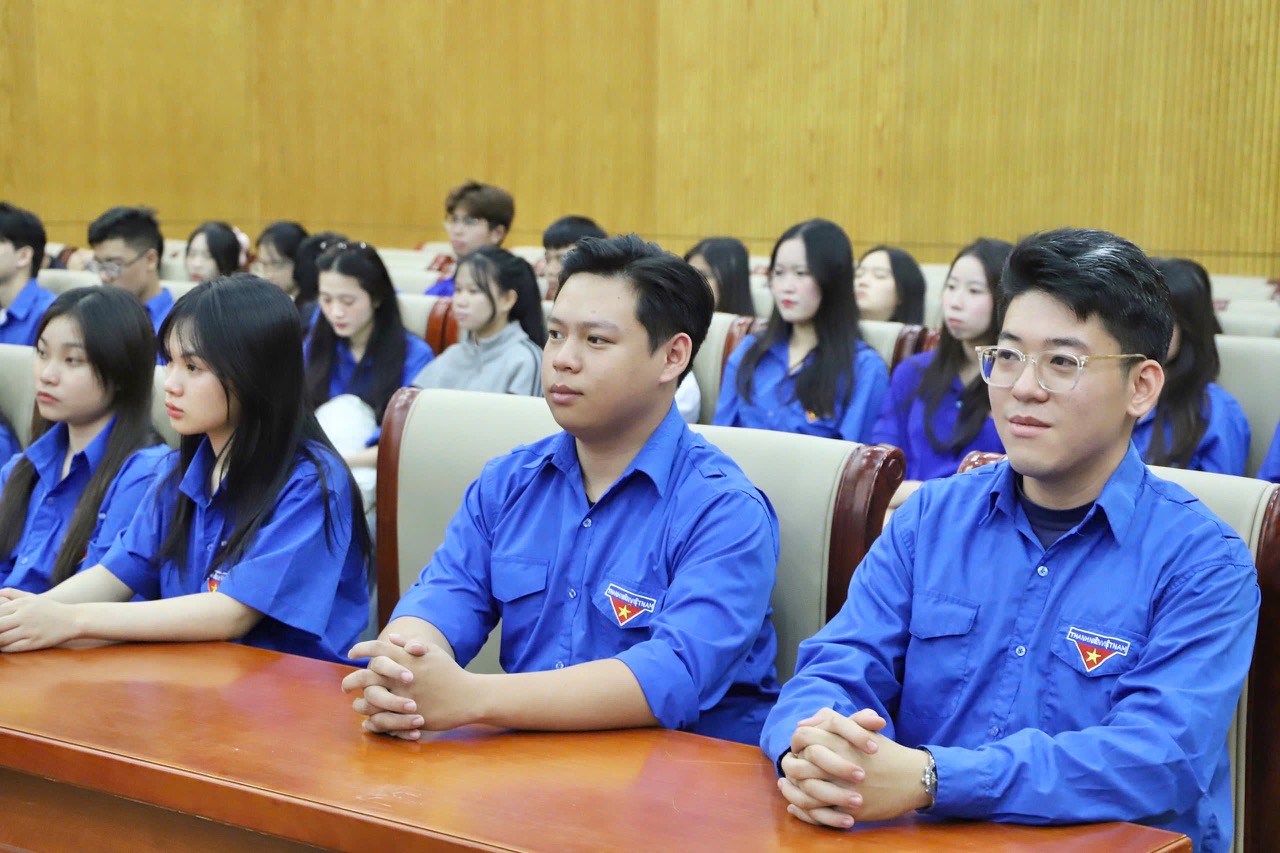 Trách nhiệm của giới trẻ trong bối cảnh biến động thế giới và hội nhập quốc tế - Ảnh 4.