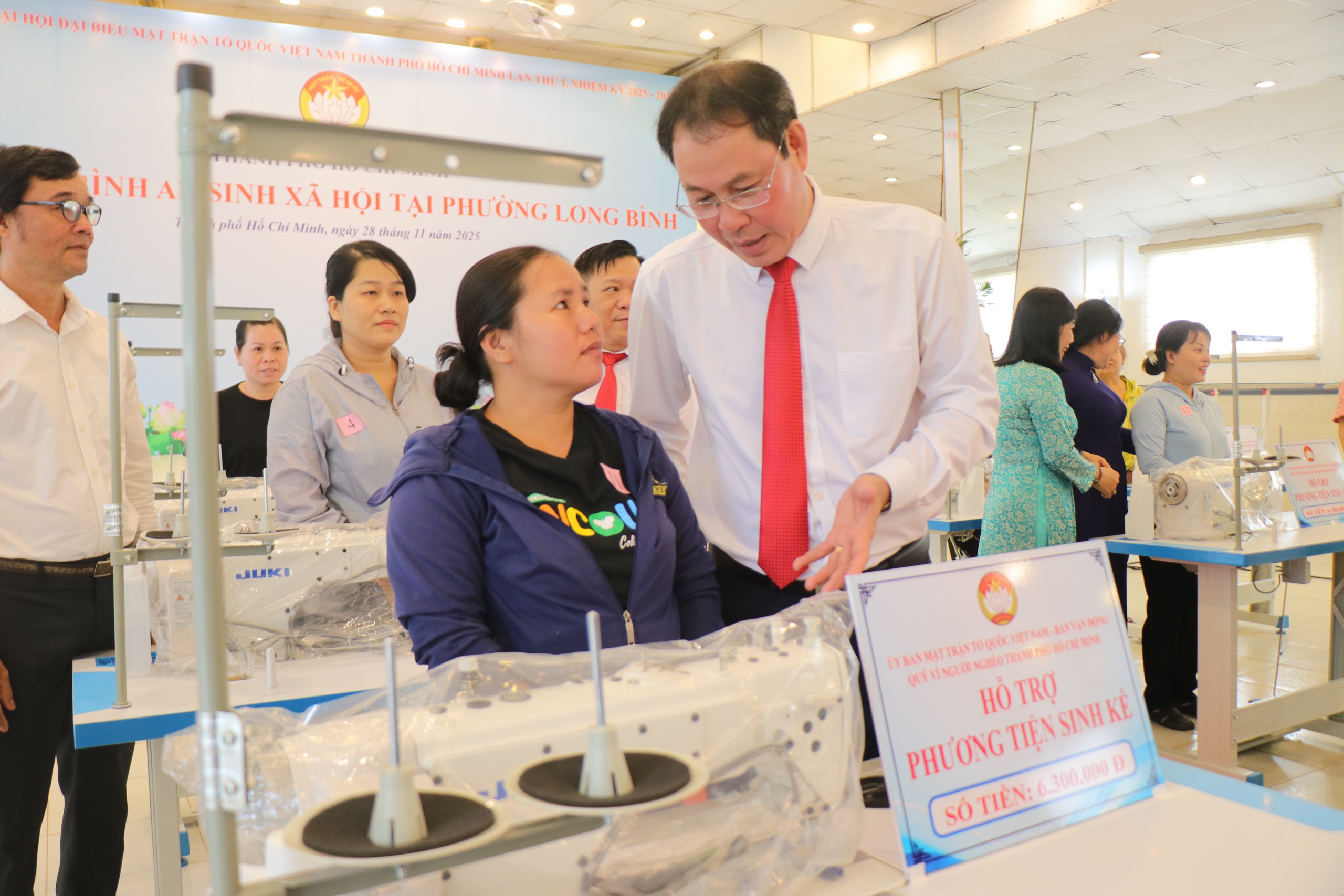 Nhiều hoạt động ý nghĩa trước thềm Đại hội đại biểu MTTQ Việt Nam TP.HCM lần thứ1 - Ảnh 4.