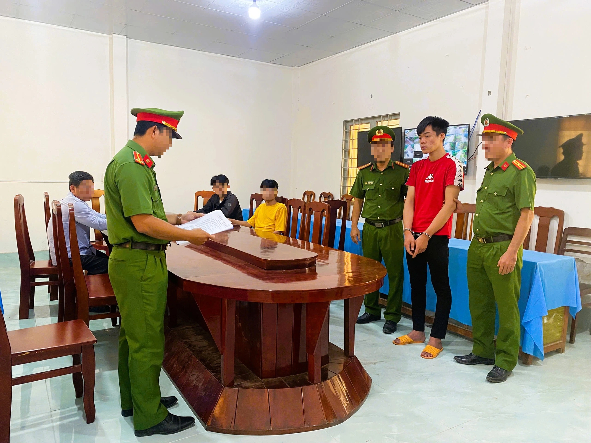 - Ảnh 1. - Ảnh 1.