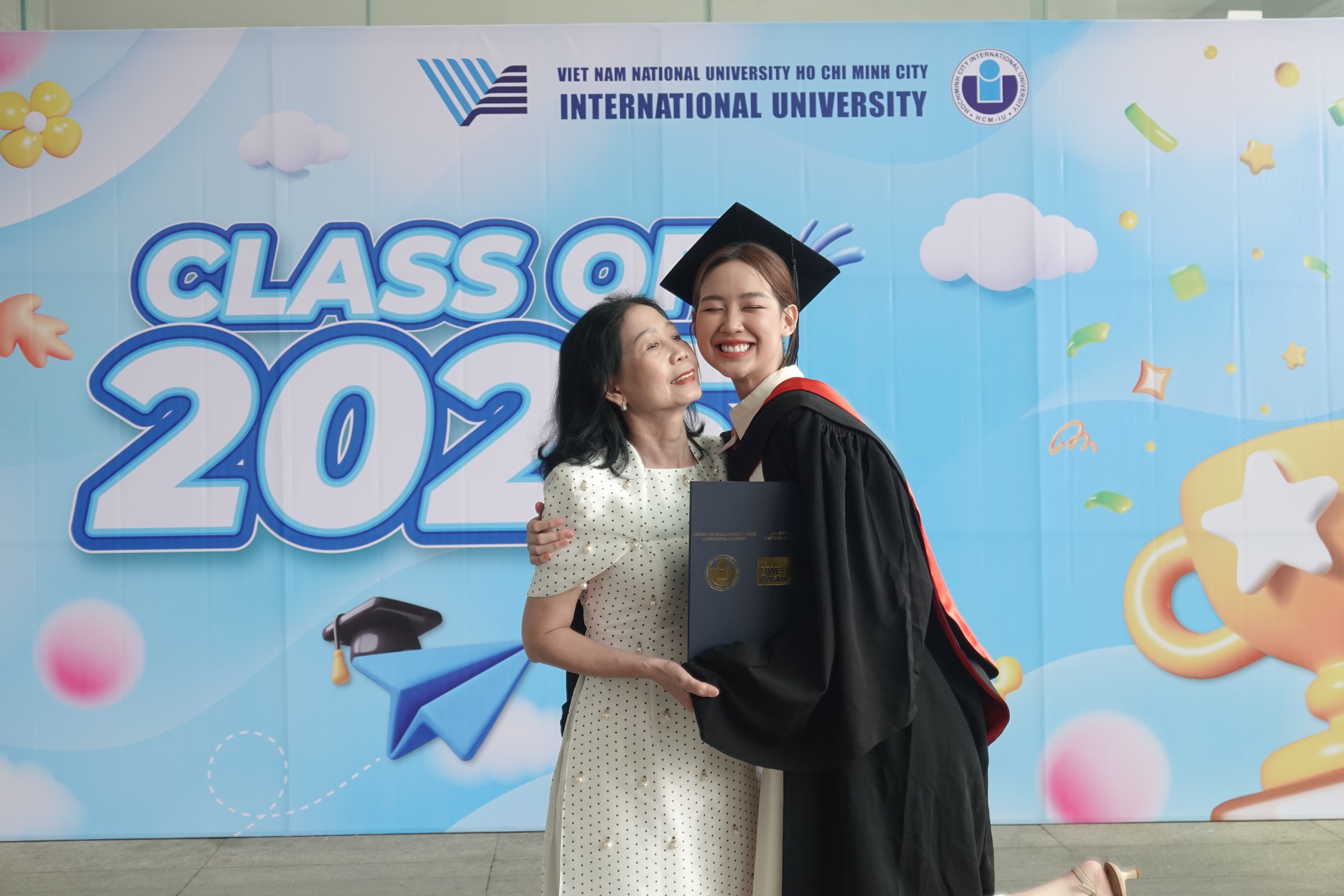 Hoa hậu tốt nghiệp loại giỏi trường thành viên ĐH Quốc gia TP.HCM - Ảnh 3.