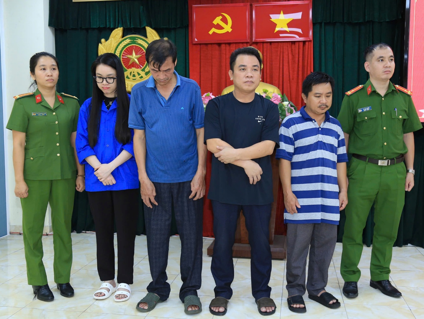 Triệt phá đường dây mua bán hóa đơn giả trên 4.000 tỉ đồng ở Đồng Nai - Ảnh 1.