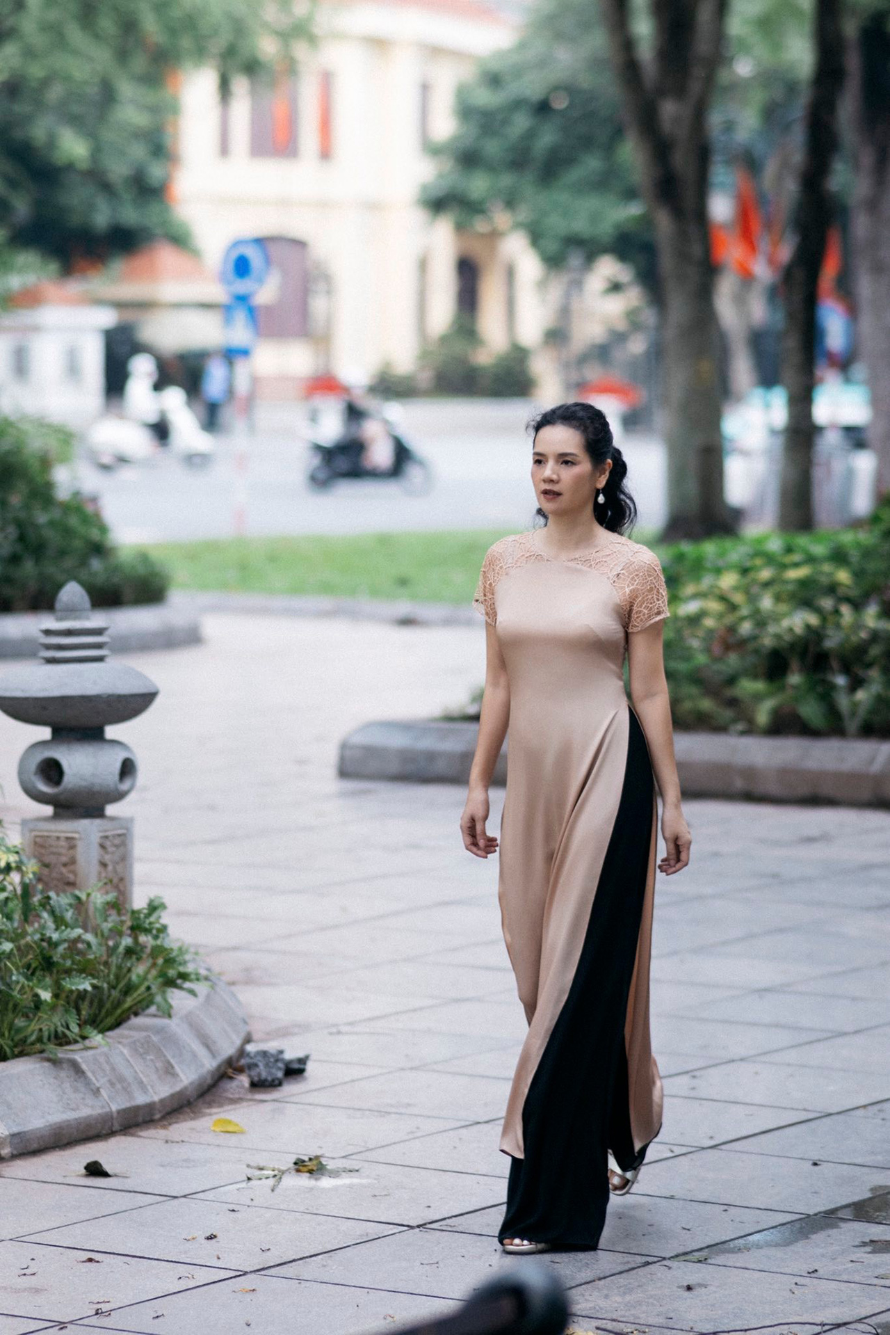 - Foto 3. - Ảnh 3.