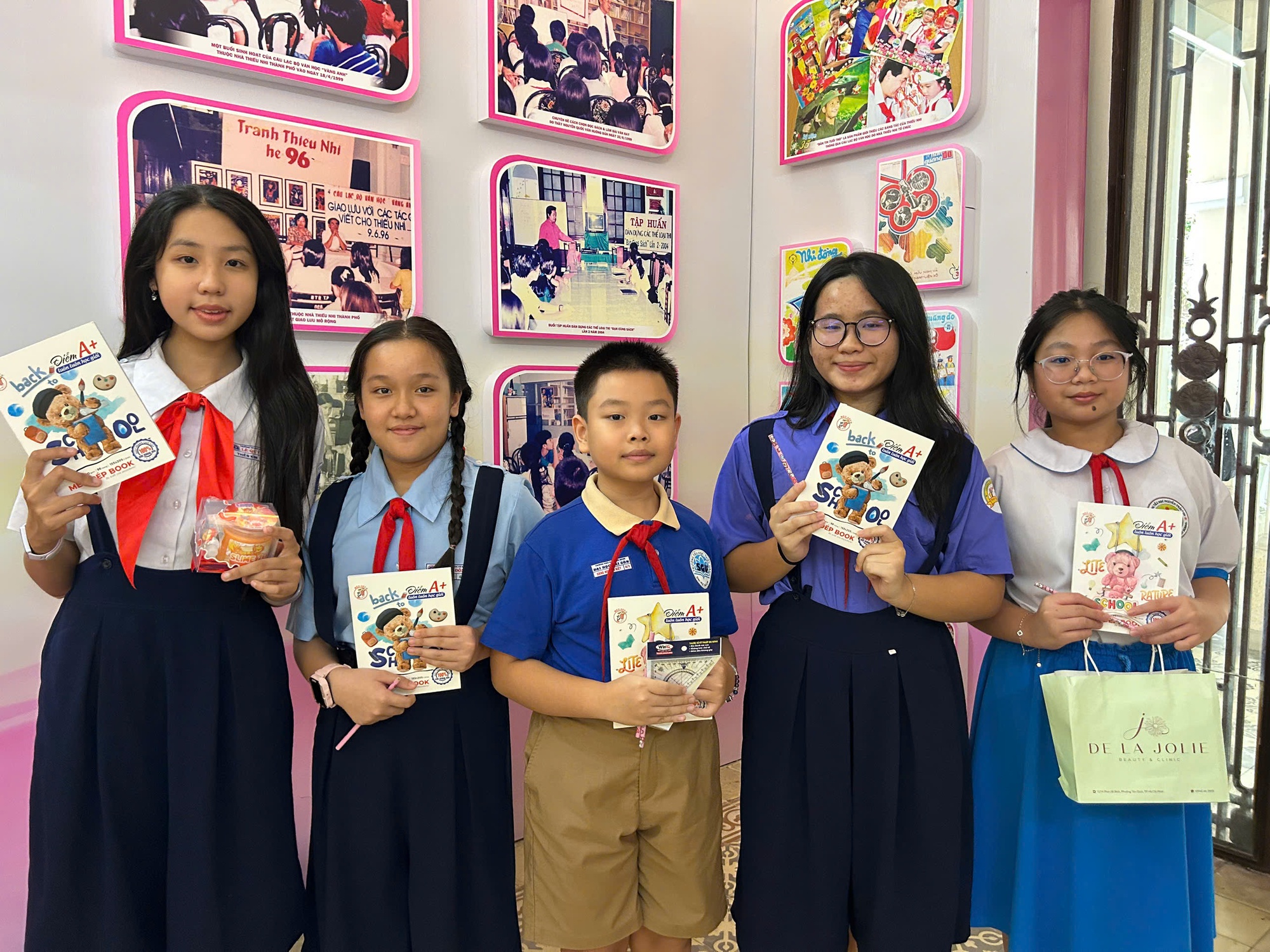 C&oacute; tập vở chưa d&ugrave;ng tới, h&atilde;y mang đến những điểm n&agrave;y - Ảnh 4.