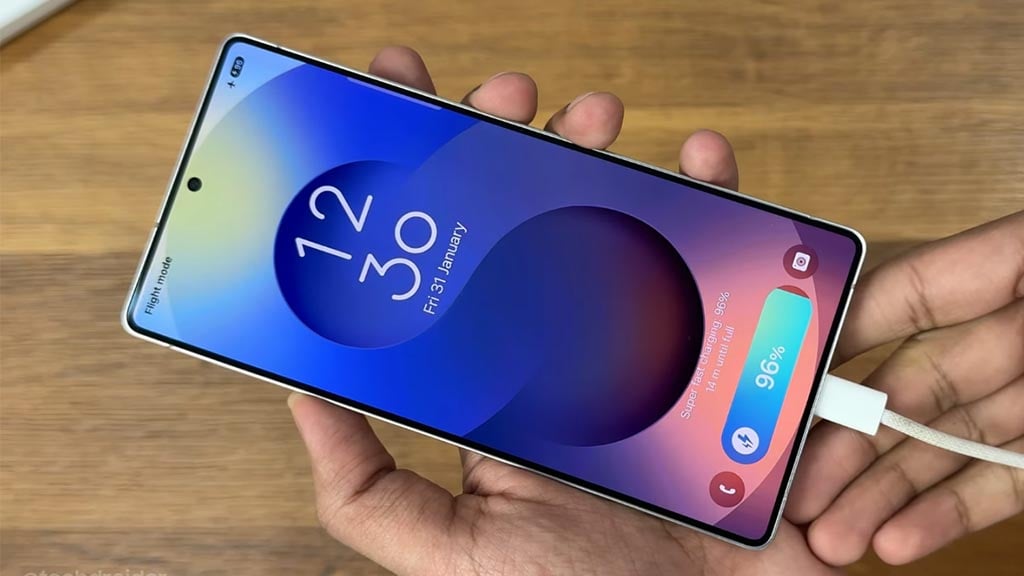 Công nghệ sạc siêu nhanh mới của Samsung sẽ bỏ rơi người dùng cũ - Ảnh 1.