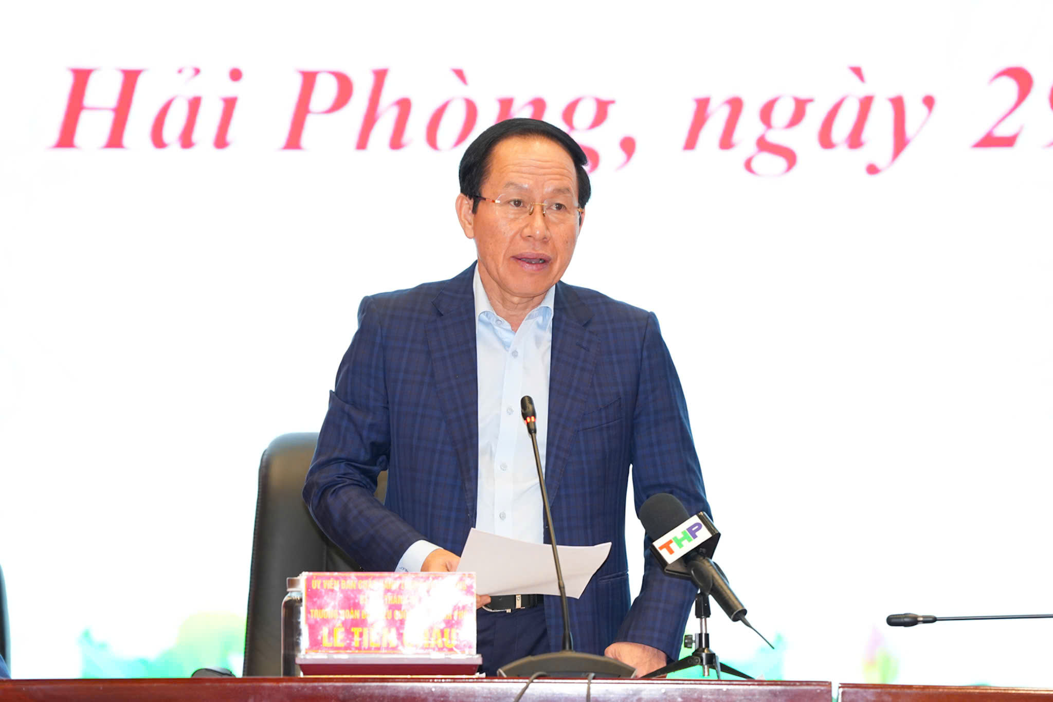 Bí thư Hải Phòng phải mạnh dạn sử dụng KPI trong đánh giá cán bộ - Ảnh 1.