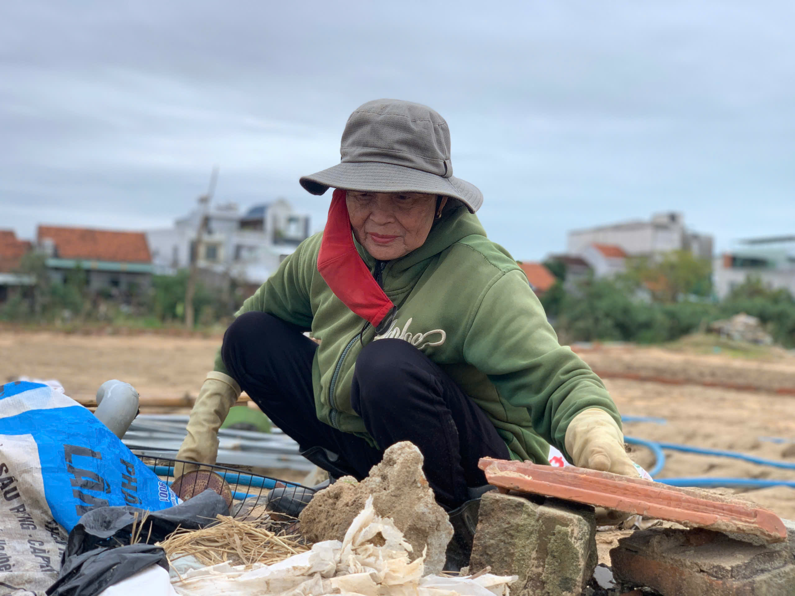 Đất làng rau phường Tuy Hòa thành 'đất chết', 'bỏ không được, nhìn đắng cay'- Ảnh 8. Đất làng rau phường Tuy Hòa thành 'đất chết', 'bỏ không được, nhìn đắng cay'- Ảnh 8.