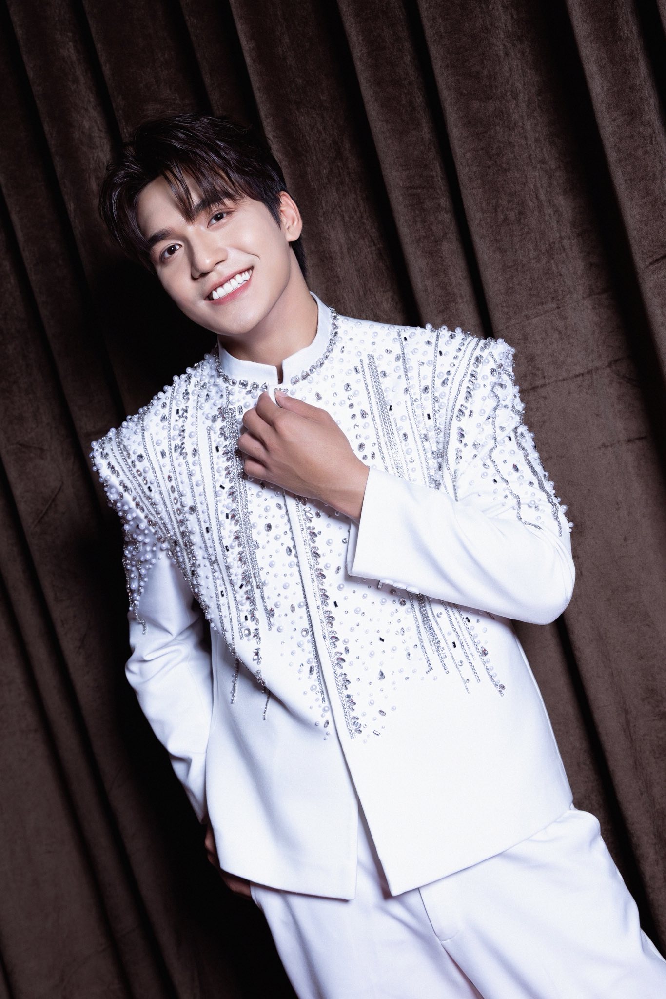 Cuộc sống của Đỗ Nhật Hoàng ra sao sau dự án đạt 700 tỉ đồng? - Ảnh 2.