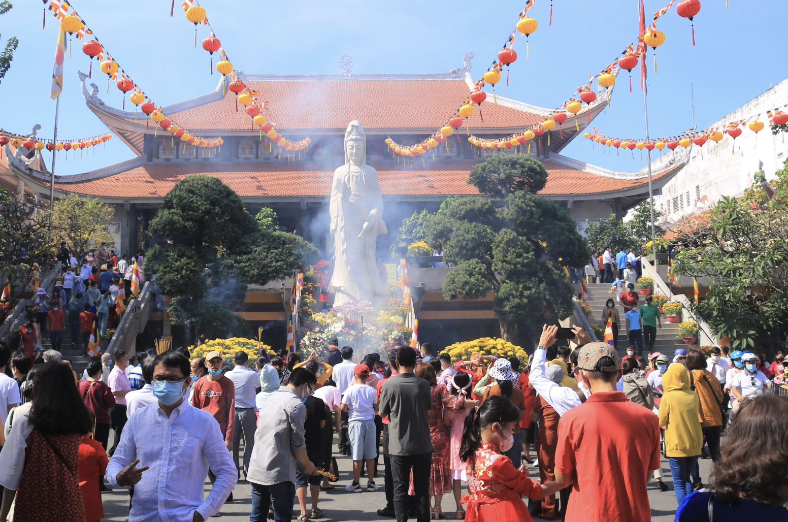 Lịch âm hôm nay ngày 4 tháng 11: Rằm tháng 9, có gì đặc biệt? - Ảnh 1.