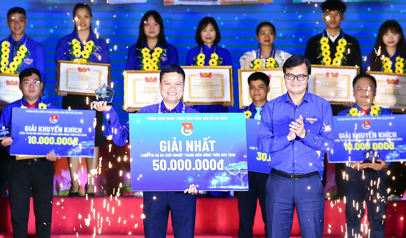 Doanh nhân trẻ khởi nghiệp với thương hiệu Cà Mèn bất ngờ qua đời ở tuổi 34 - Ảnh 2.