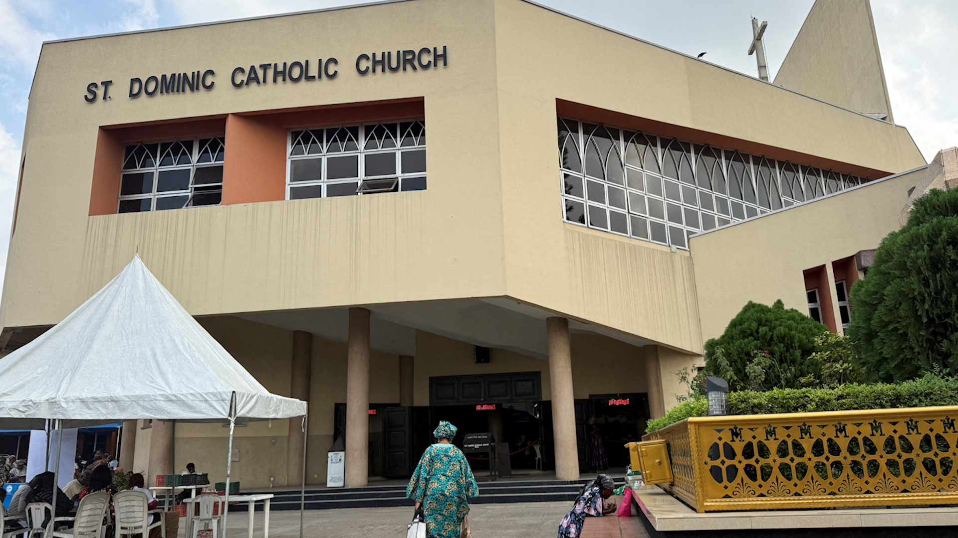 &Ocirc;ng Trump n&oacute;i &lsquo;c&oacute; thể&rsquo; triển khai qu&acirc;n đội Mỹ tr&ecirc;n bộ hoặc kh&ocirc;ng k&iacute;ch ở Nigeria - Ảnh 1.