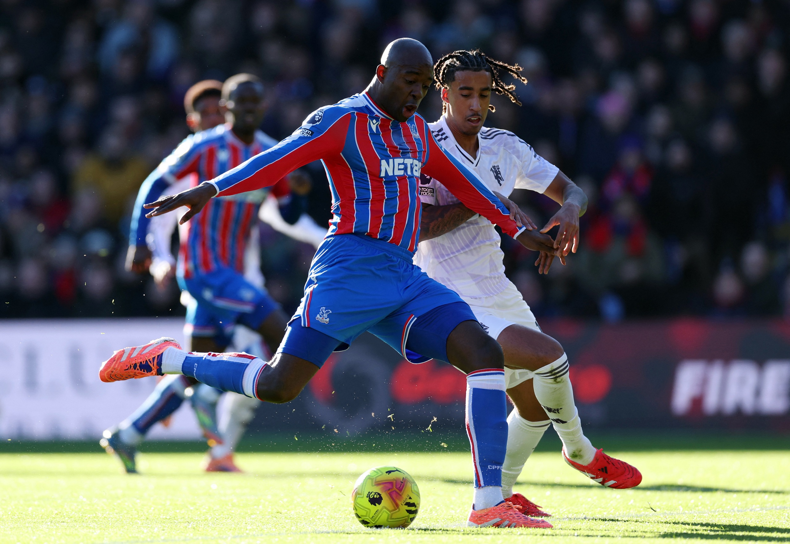 Nhận bàn thua vì ‘không cập nhật luật’, M.U vẫn ngược dòng ngoạn mục hạ Crystal Palace- Ảnh 3.
