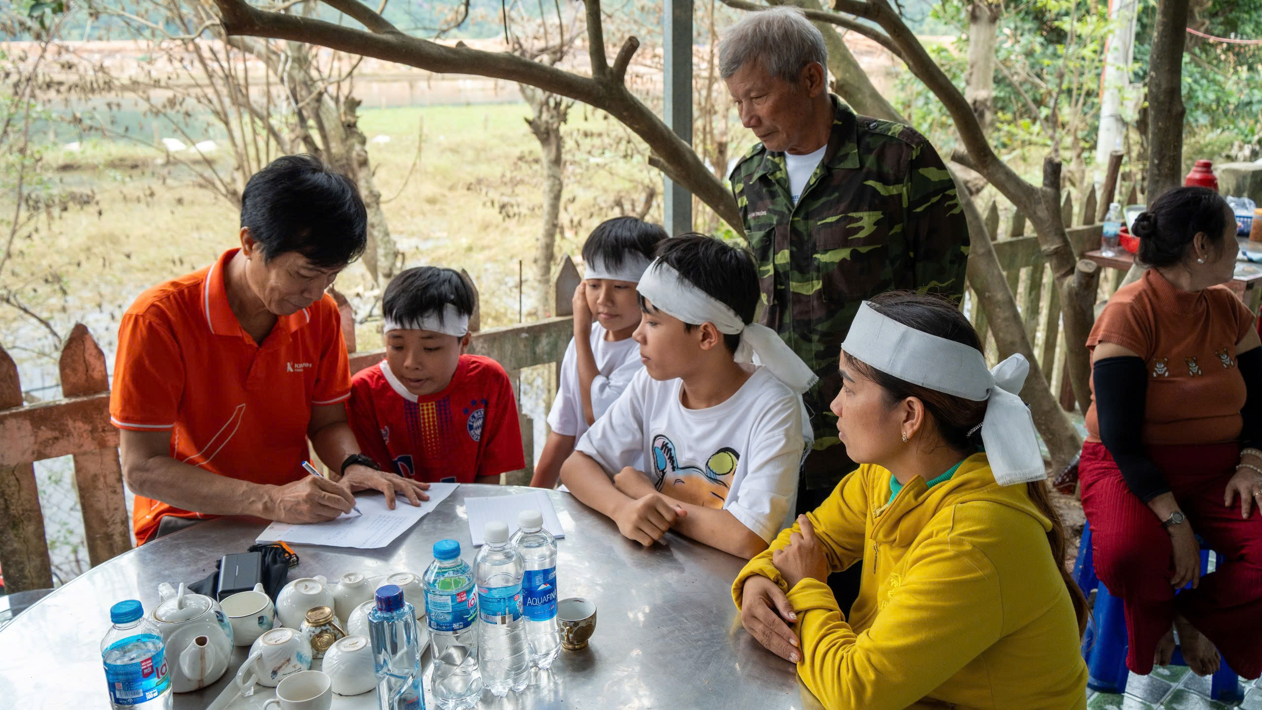 Quỹ Khởi sự từ tâm hỗ trợ 3 cháu nhỏ mất cha trong đợt lũ lịch sử- Ảnh 5.