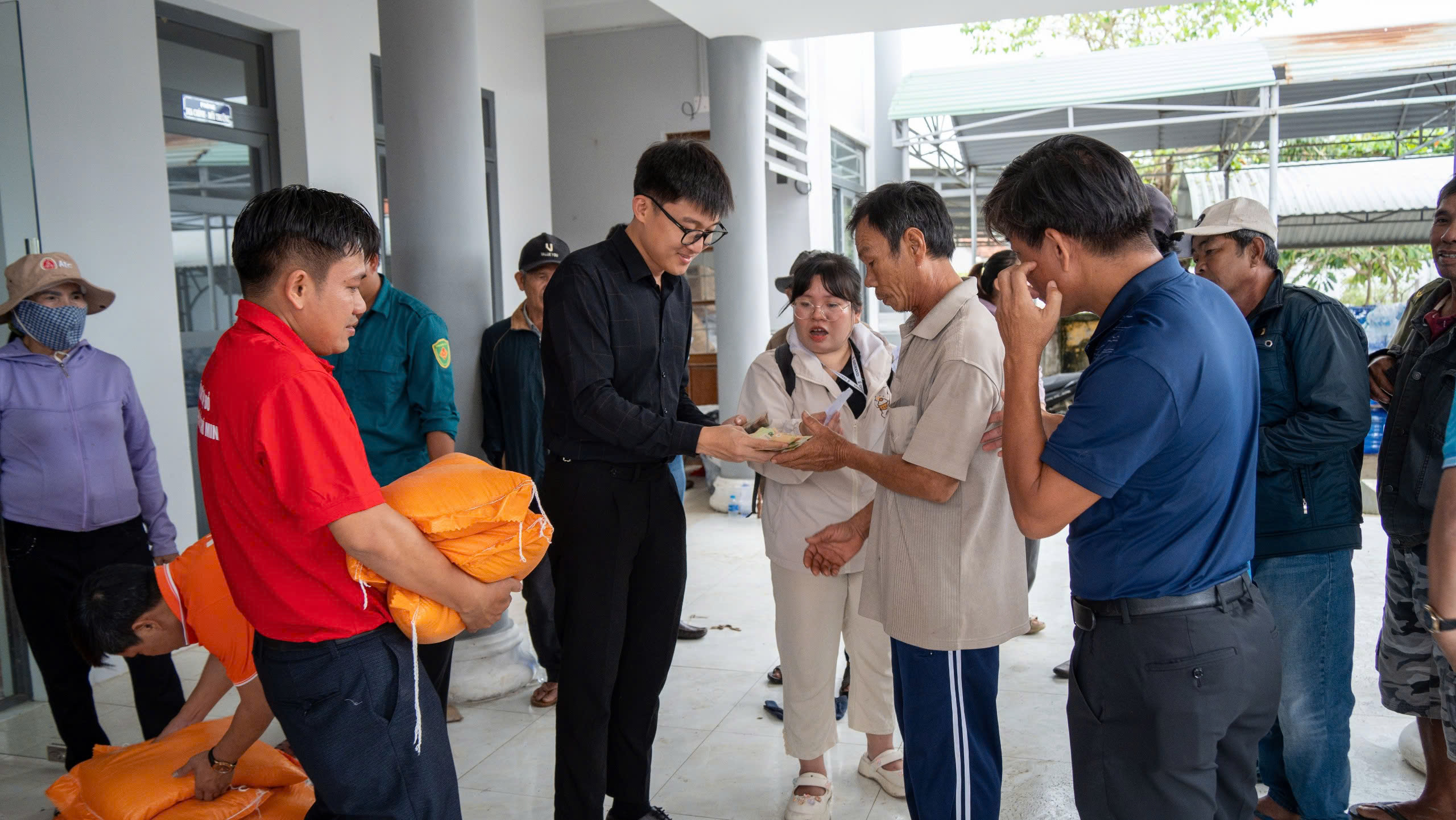 Quỹ Khởi sự từ tâm hỗ trợ 3 cháu nhỏ mất cha trong đợt lũ lịch sử- Ảnh 3.