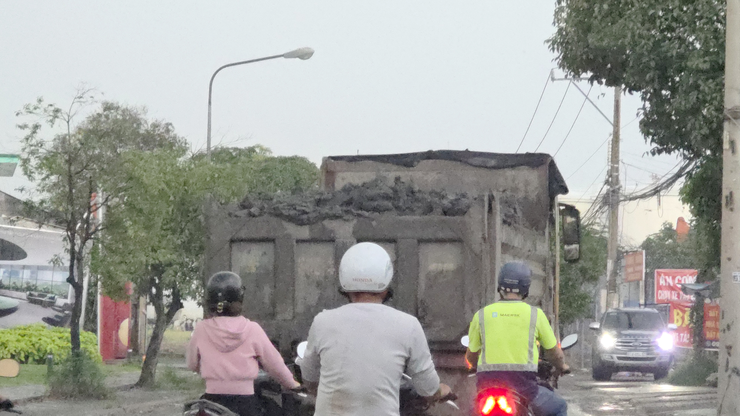 Thâm nhập “đại công trường” san lấp trái phép - Ảnh 2.