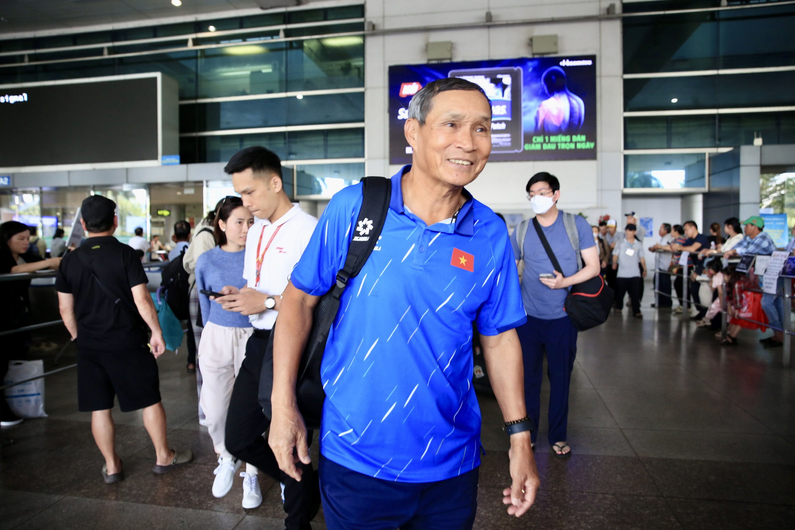 Đội tuyển nữ về nước, HLV Mai Đức Chung tự tin kết quả tốt nhất SEA Games- Ảnh 1.