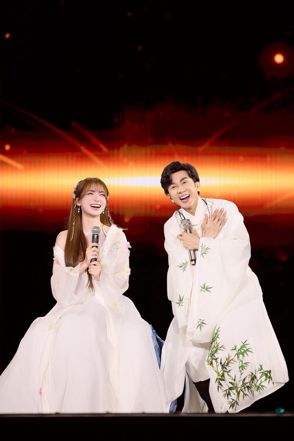 Hòa Minzy: Đan Trường chuyển tiền ngay khi nghe bài hát mới của tôi - Ảnh 2.