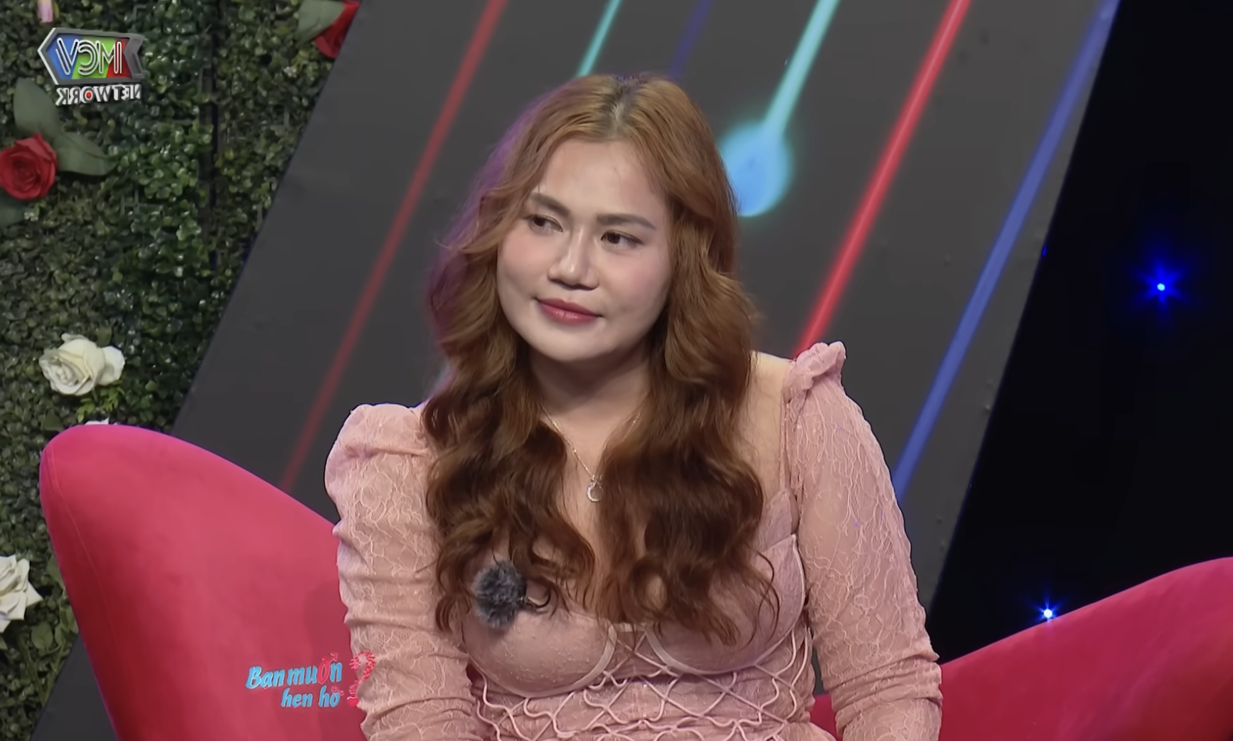 Mẹ đơn thân ước mơ làm diễn viên, từ chối thợ nhôm kính trên show hẹn hò - Ảnh 2.