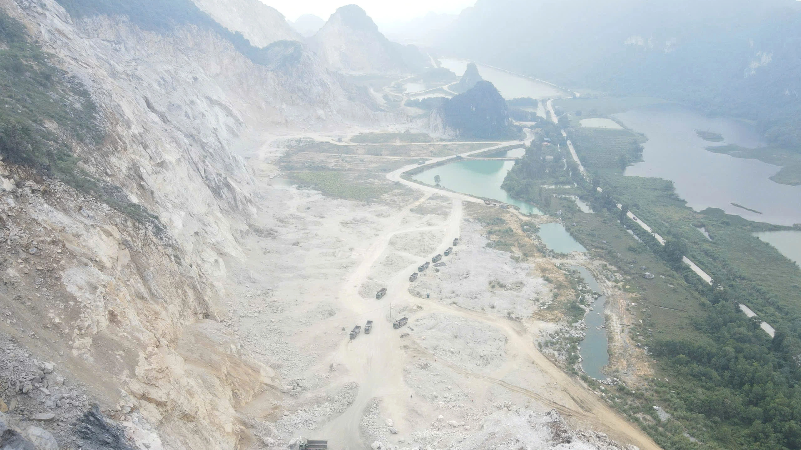 Lùm xùm vụ Vissai Ninh Bình khai thác không báo cáo 4,4 triệu tấn khoáng sản - Ảnh 3.