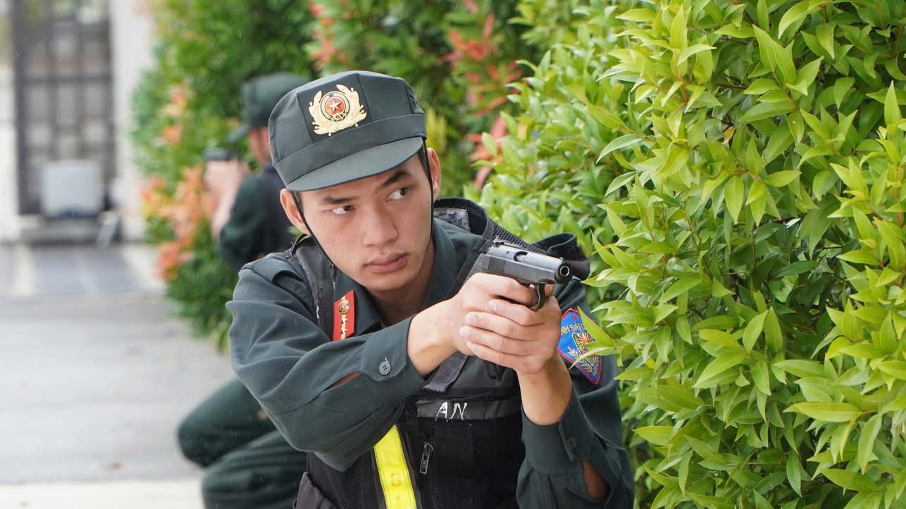 500 người diễn tập chống khủng bố tại Điện Biên - Ảnh 8.