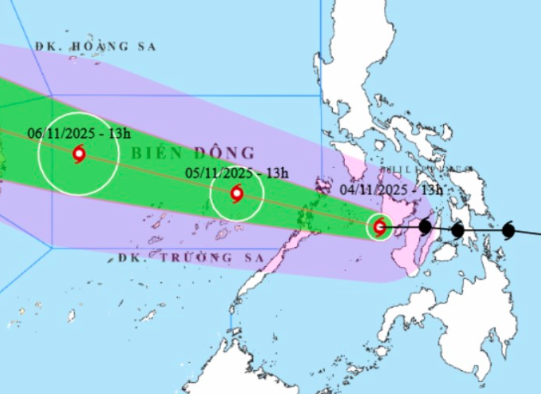 Sáng sớm mai 5.11, bão Kalmaegi vào Biển Đông, sẽ mạnh lên cấp 14- Ảnh 1.