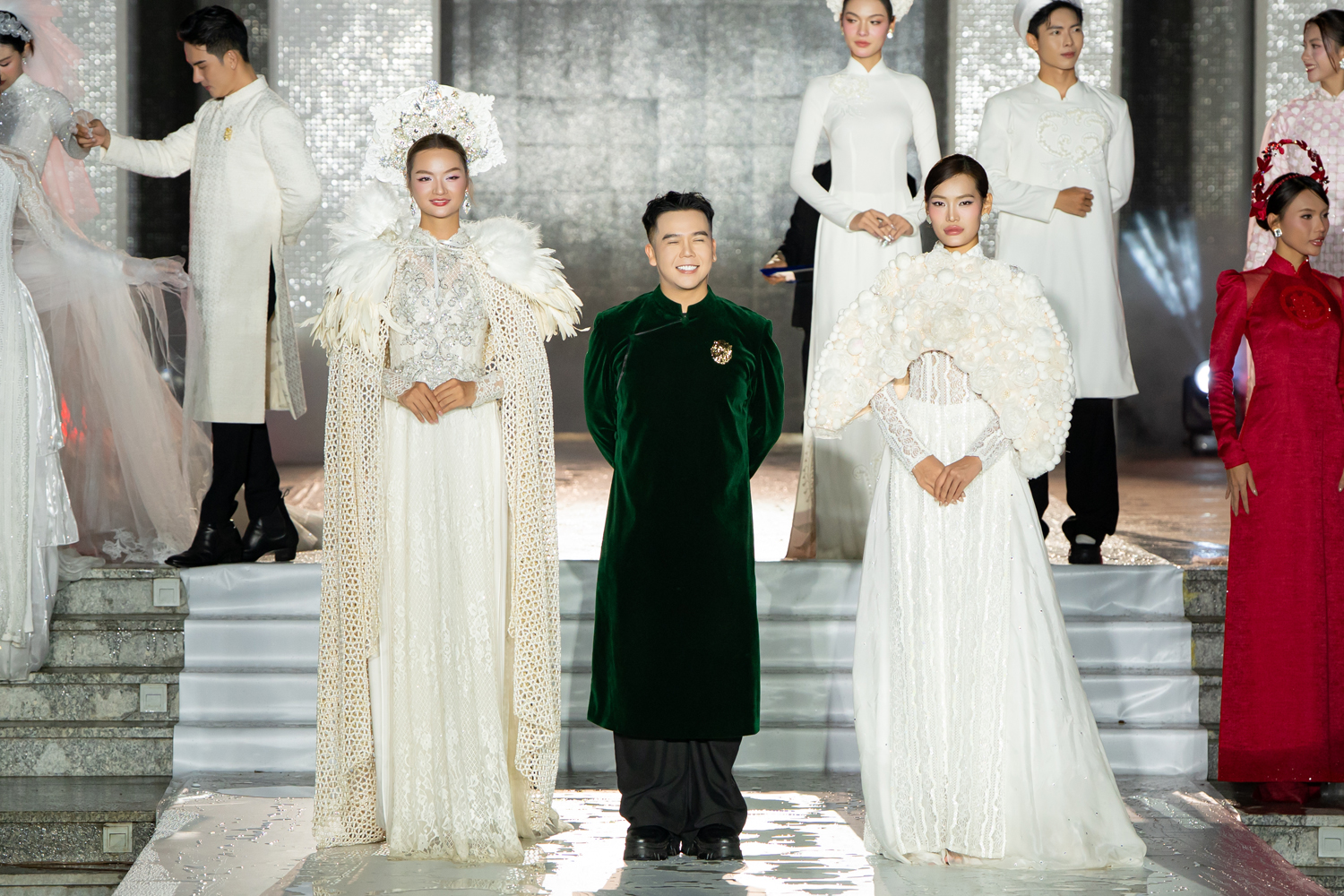 'Hot boy cải lương' Quách Phú Thành 'lột xác' ở tuổi 20 - Ảnh 8. 'Hot boy cải lương' Quách Phú Thành 'lột xác' ở tuổi 20 - Ảnh 8.