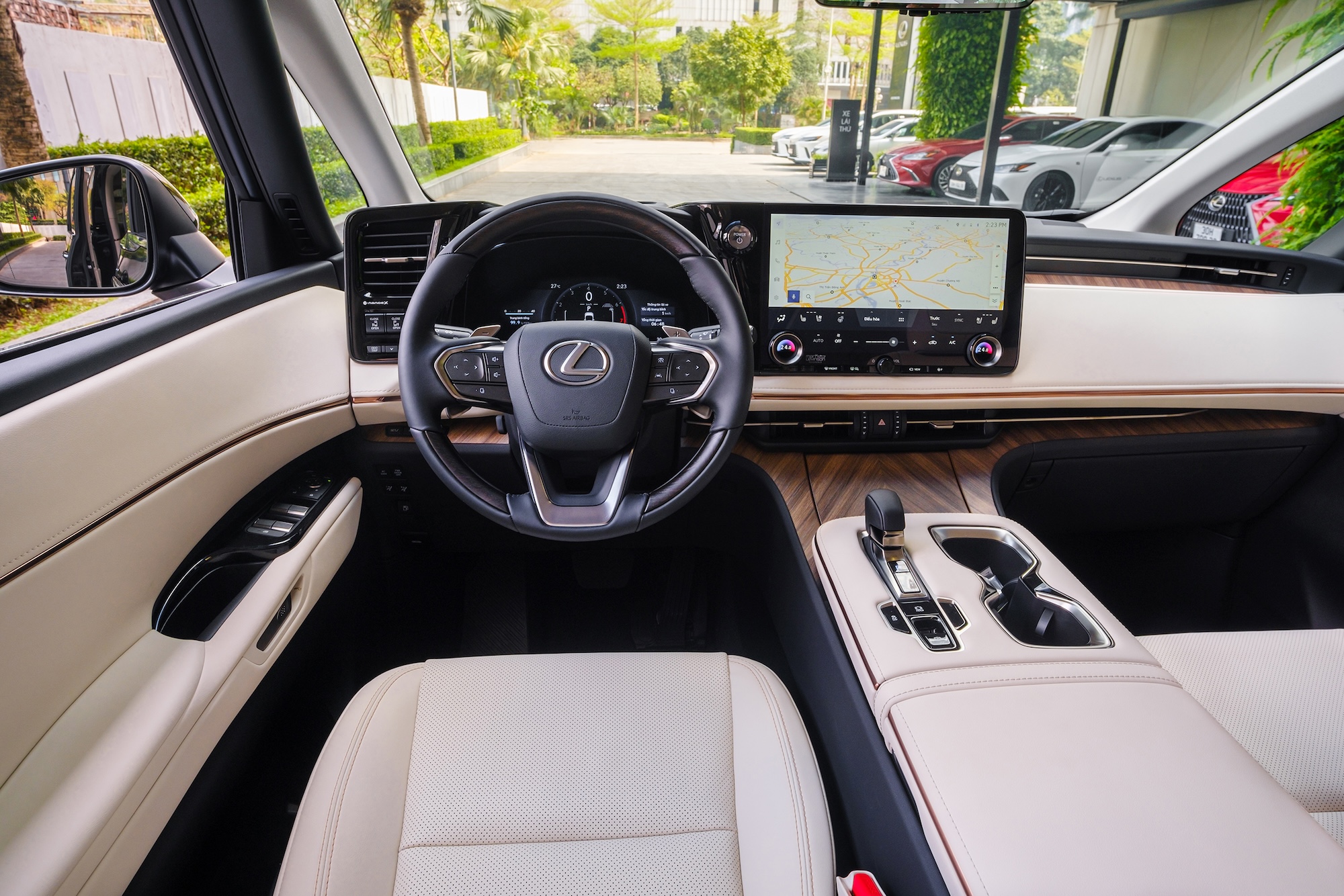 'Biệt thự di động' Lexus LM 500h giá 7,53 tỉ có gì hấp dẫn đại gia Việt? - Ảnh 12.