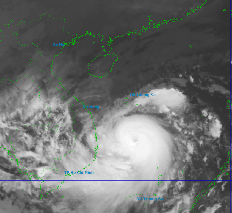 Dự báo chi tiết vùng mưa rất lớn khi bão Kalmaegi đổ bộ- Ảnh 1. Dự báo chi tiết vùng mưa rất lớn khi bão Kalmaegi đổ bộ- Ảnh 1.