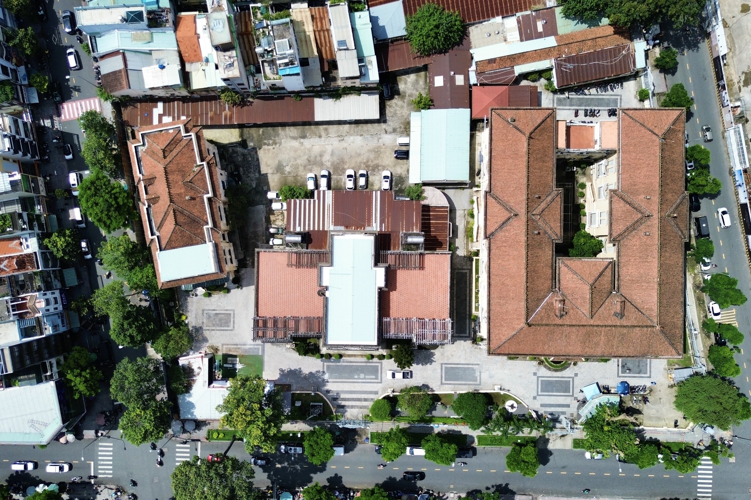 Biệt thự 99 cửa của tỉ phú Đông Dương xưa lừng danh ở TP.HCM- Ảnh 10. Biệt thự 99 cửa của tỉ phú Đông Dương xưa lừng danh ở TP.HCM- Ảnh 10.