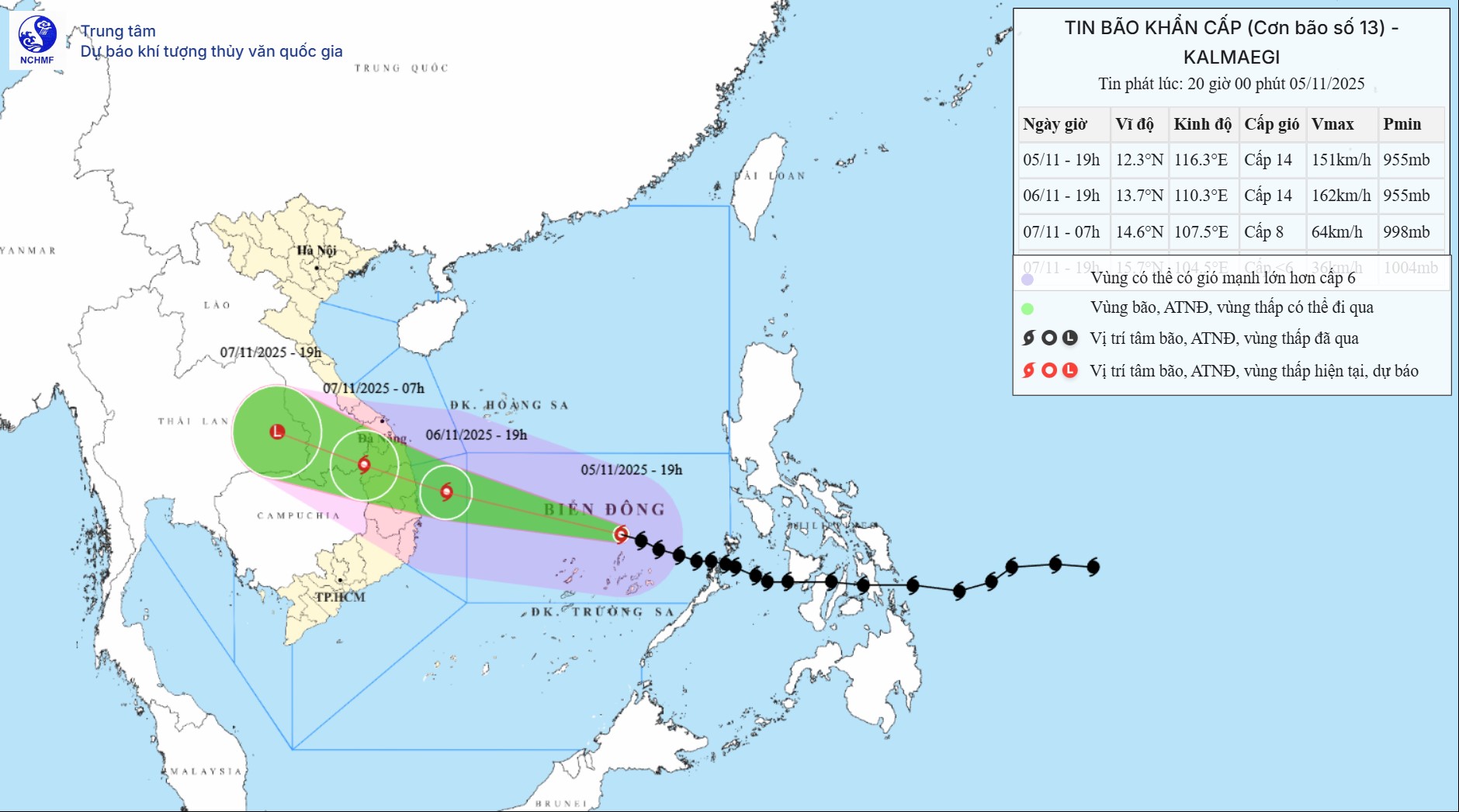 Bão Kalmaegi tăng tốc trên Biển Đông, miền Trung mưa trên 600 mm - Ảnh 1.