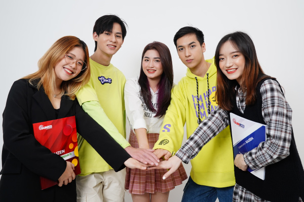 Học bổng tiếng Anh S80 trị giá 80 tỉ đồng: Cơ hội vươn mình cho thế hệ trẻ Việt Nam- Ảnh 1. Học bổng tiếng Anh S80 trị giá 80 tỉ đồng: Cơ hội vươn mình cho thế hệ trẻ Việt Nam- Ảnh 1.