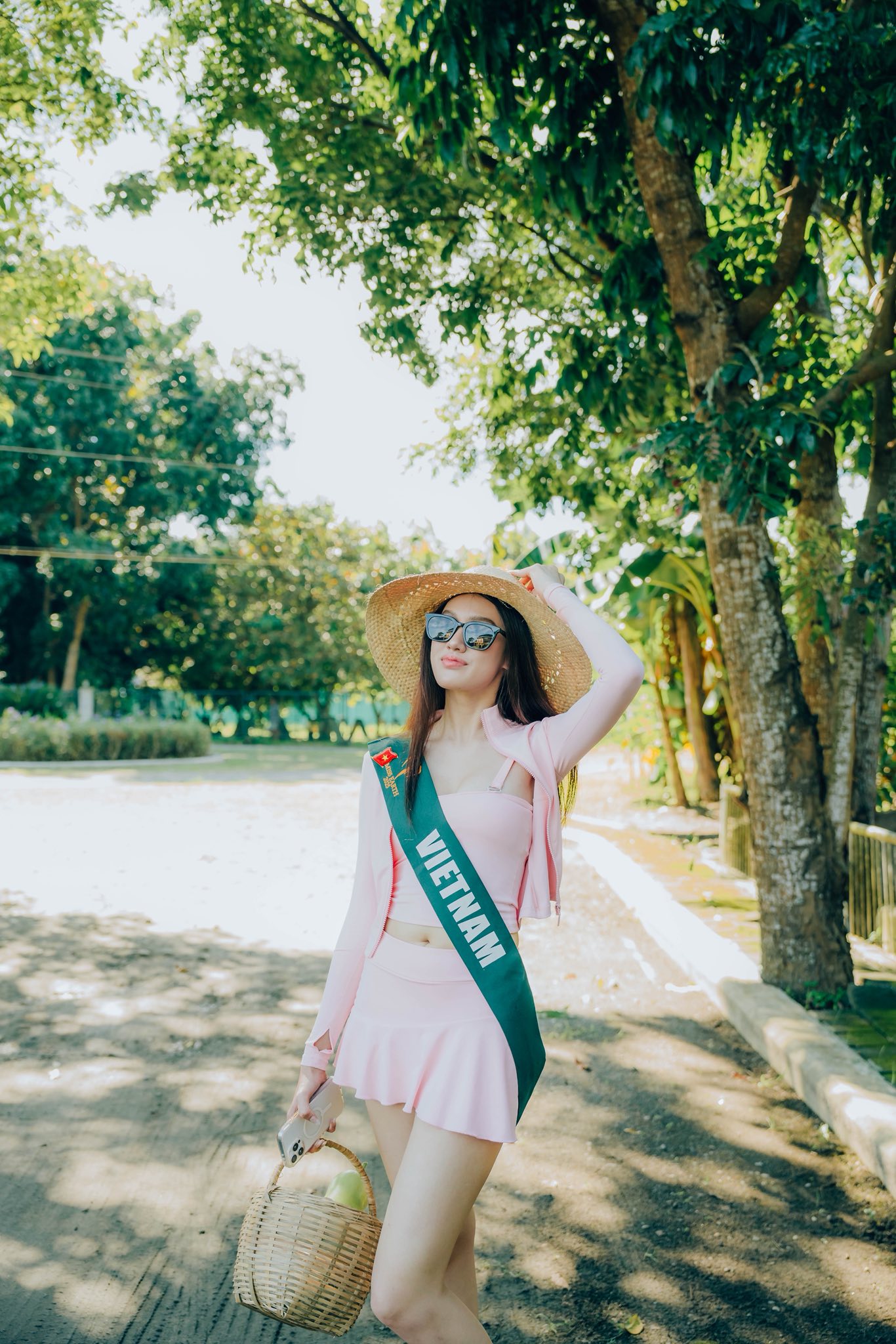 Nhan sắc mỹ nhân Việt vừa giành ngôi á hậu tại Hoa hậu Trái đất 2025 - Ảnh 13.