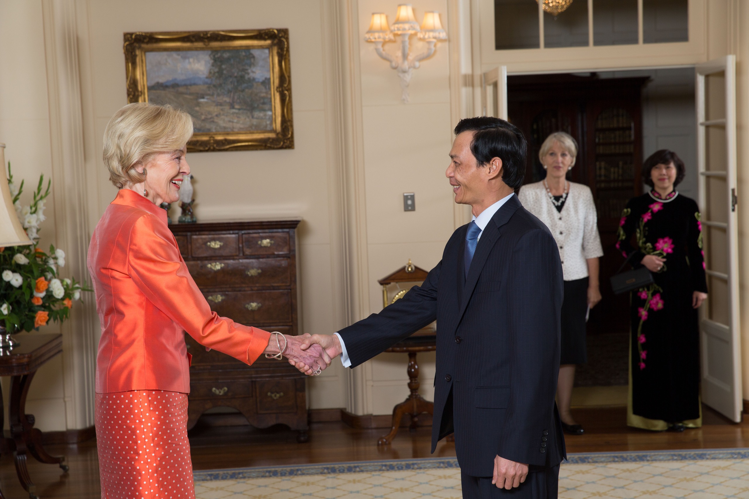 'Đại sứ vải thiều' Lương Thanh Nghị: 'Ngoại giao là nghề, là nghiệp'- Ảnh 3. 'Đại sứ vải thiều' Lương Thanh Nghị: 'Ngoại giao là nghề, là nghiệp'- Ảnh 3.