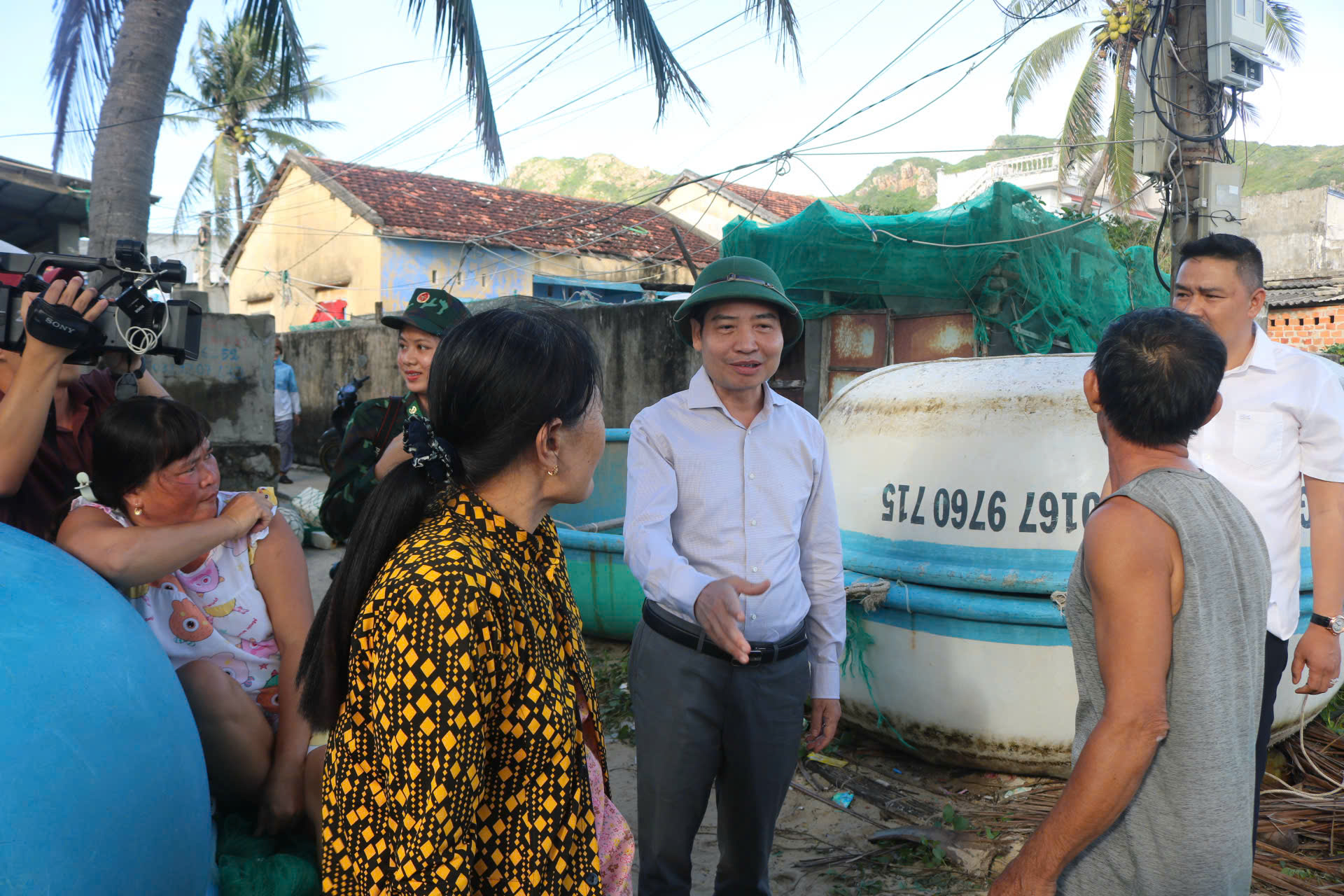 - Ảnh 2. - Ảnh 2.