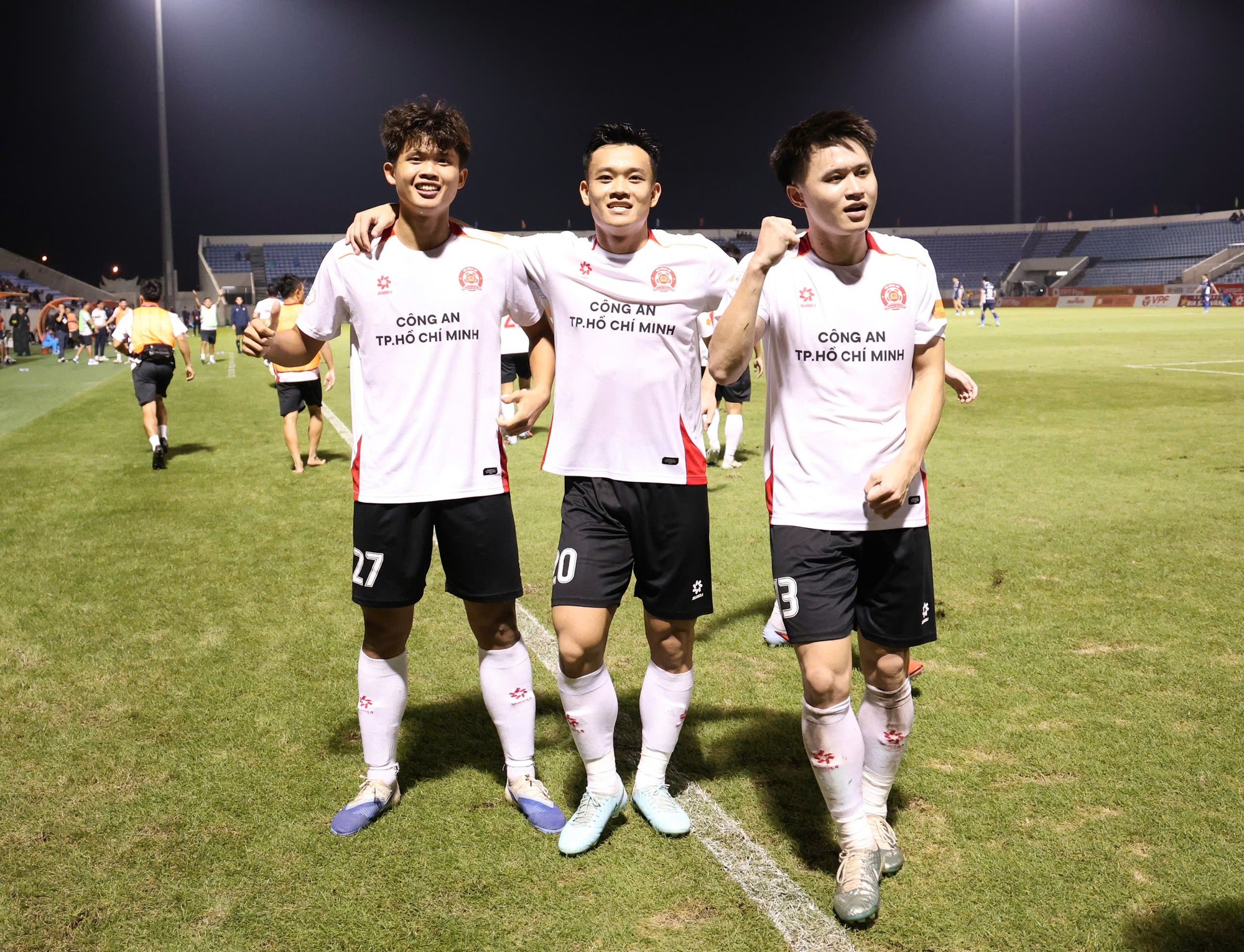 Nóng: Xuân Son và Đình Triệu tái xuất đội tuyển Việt Nam, thầy Kim gọi gương mặt cực ‘lạ’- Ảnh 4. Nóng: Xuân Son và Đình Triệu tái xuất đội tuyển Việt Nam, thầy Kim gọi gương mặt cực ‘lạ’- Ảnh 4.