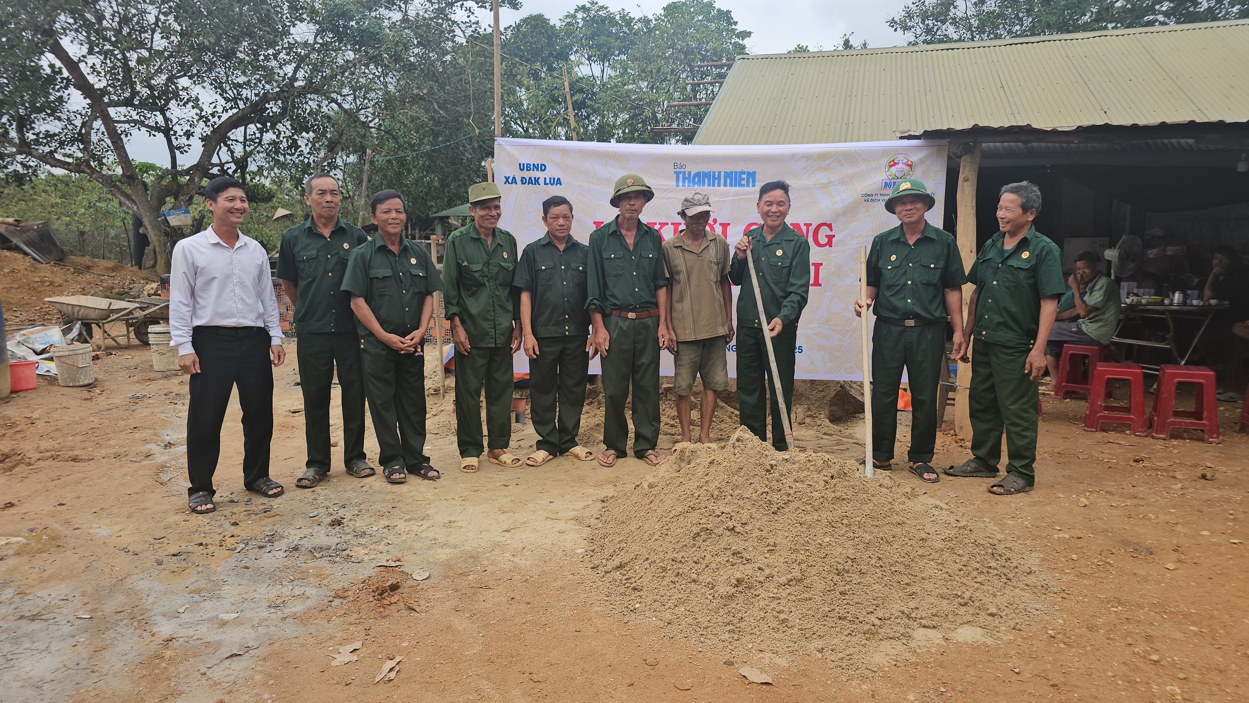Báo Thanh Niên tiếp tục xây nhà nhân ái ở Đồng Nai- Ảnh 7. Báo Thanh Niên tiếp tục xây nhà nhân ái ở Đồng Nai- Ảnh 7.
