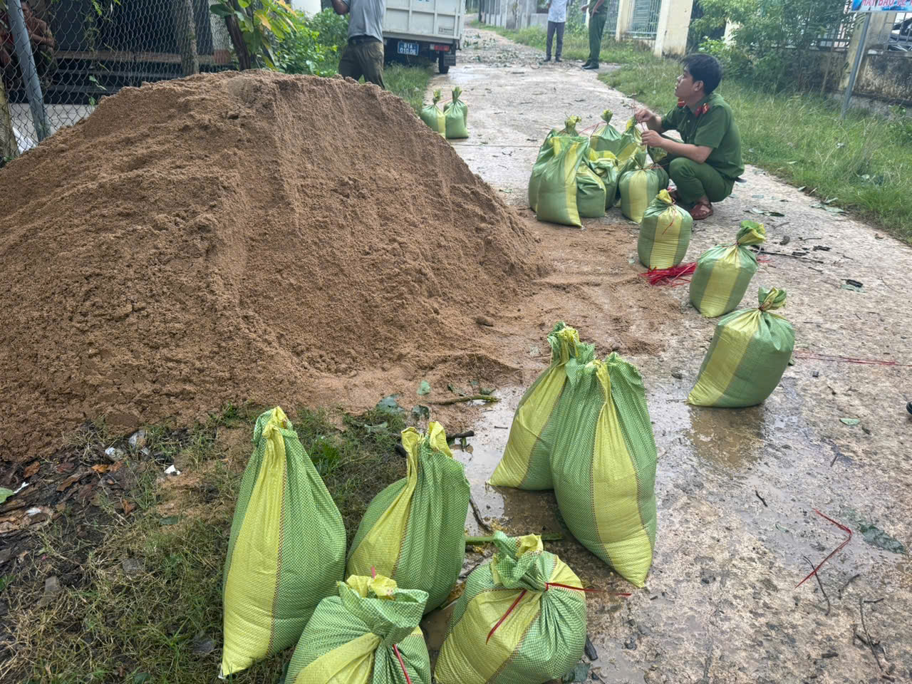 Tây Gia Lai sẵn sàng ứng phó siêu bão Kalmaegi - Ảnh 1.