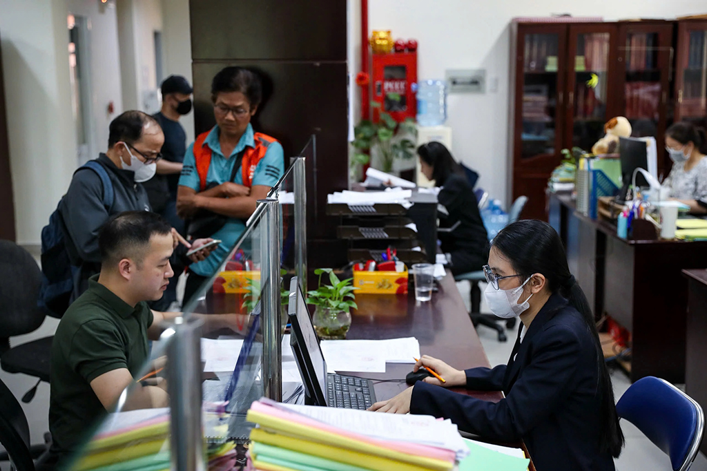 Giảm bậc phải kèm theo nâng ngưỡng chịu thuế- Ảnh 1. Giảm bậc phải kèm theo nâng ngưỡng chịu thuế- Ảnh 1.