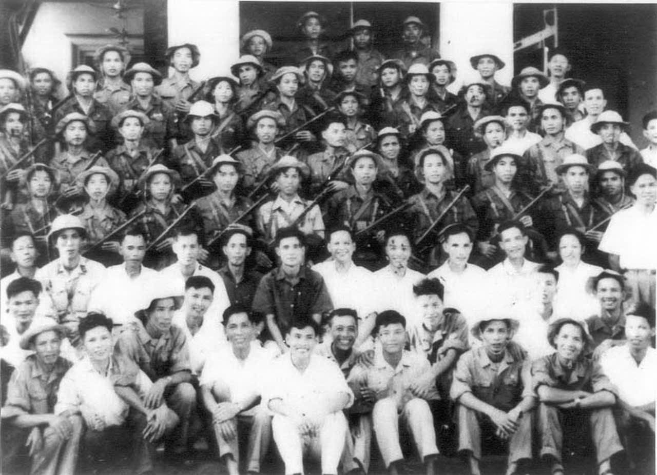 - Ảnh 3. - Ảnh 3.