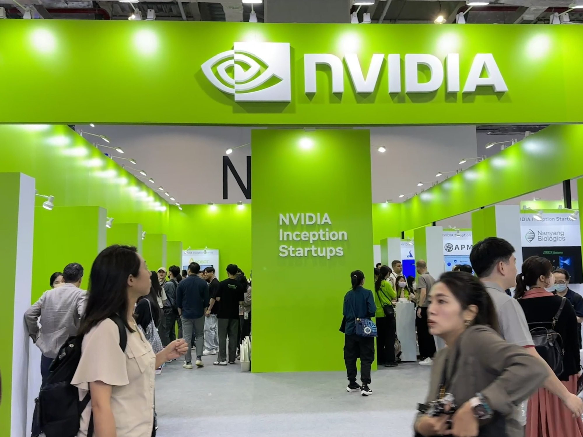 - Ảnh 1. - Ảnh 1.