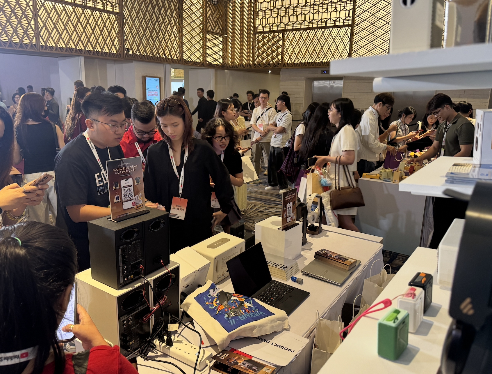 Bảo vệ người mua trên sàn thương mại điện tử- Ảnh 1. Bảo vệ người mua trên sàn thương mại điện tử- Ảnh 1.