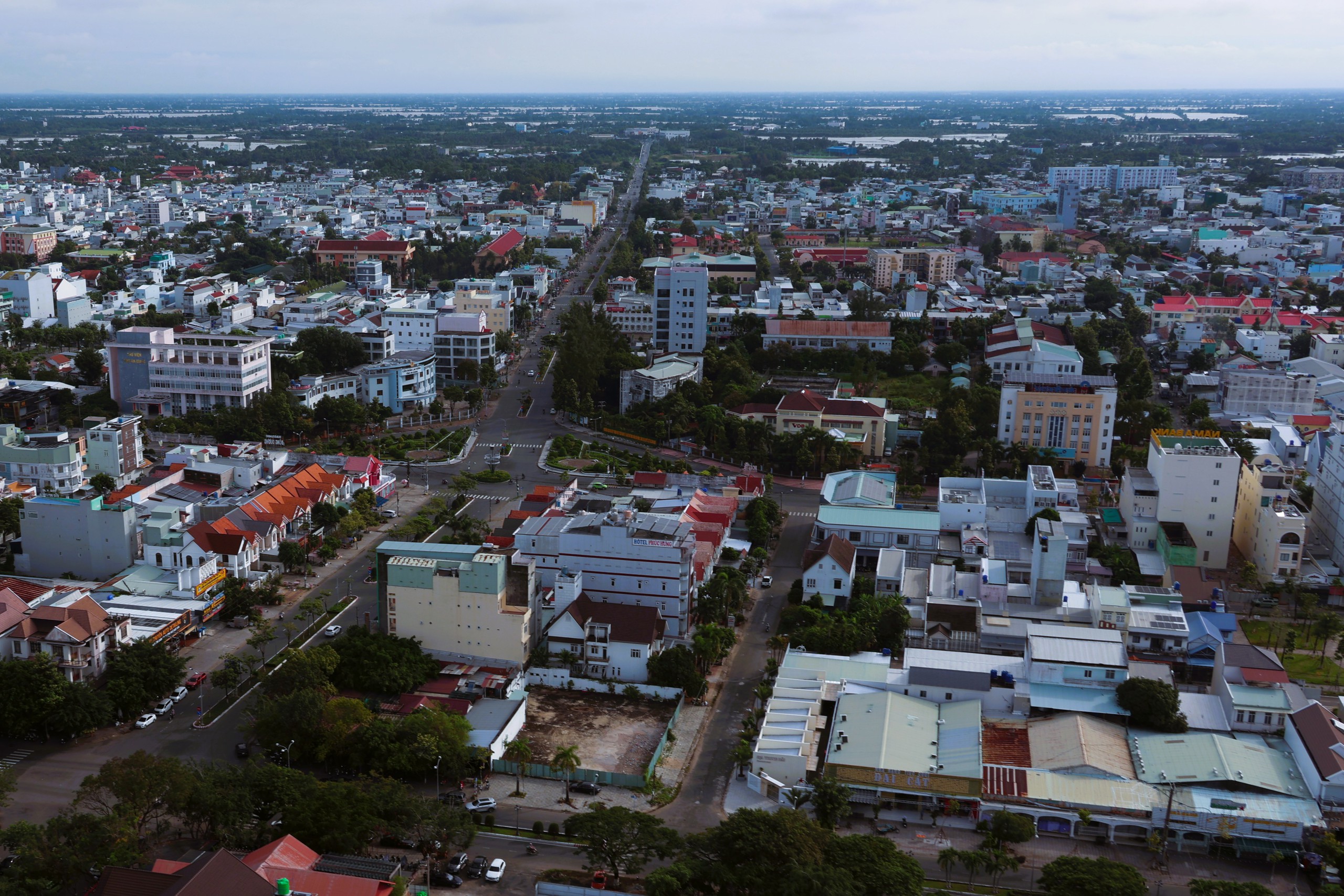 Phường Rạch Giá đông dân nhất cả nước, nhìn từ trực thăng quân sự- Ảnh 11. Phường Rạch Giá đông dân nhất cả nước, nhìn từ trực thăng quân sự- Ảnh 11.