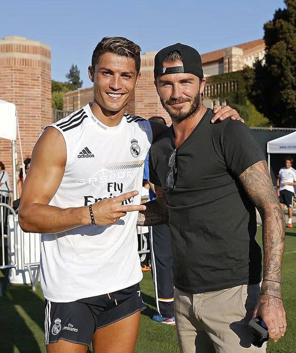 Cristiano Ronaldo tự tin mình đẹp trai hơn David Beckham - Ảnh 2.