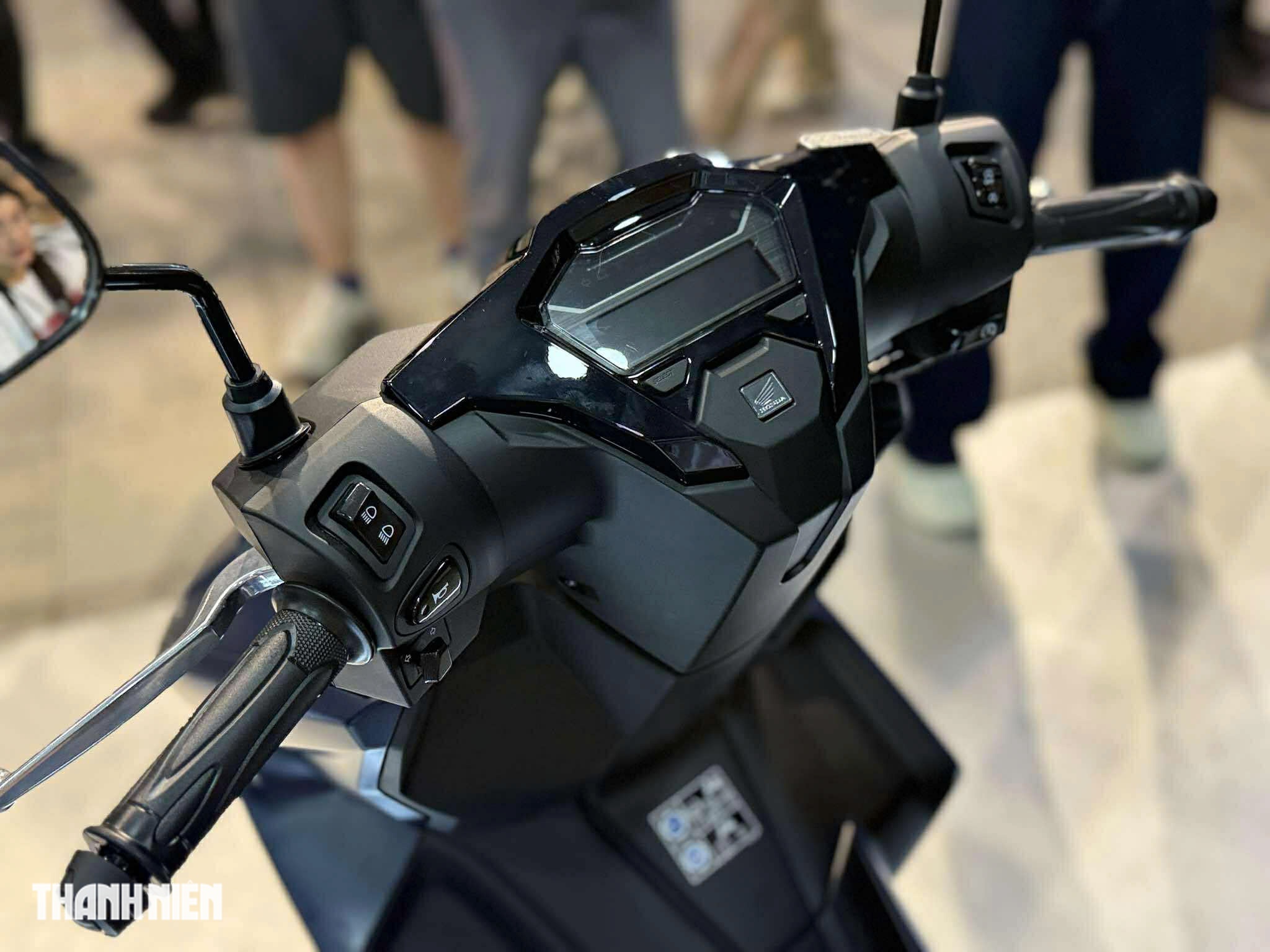 Gi&aacute; tăng nhẹ, Honda Air Blade 2026 thay đổi g&igrave;? - Ảnh 5.