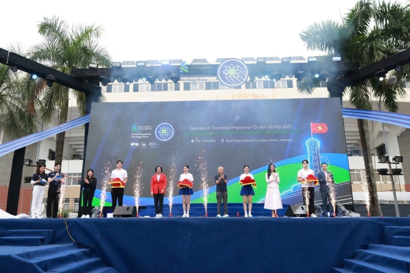 Khai mạc giải Standard Chartered Marathon Di sản Hà Nội 2025: Tổng tiền thưởng 1 tỉ đồng- Ảnh 2. Khai mạc giải Standard Chartered Marathon Di sản Hà Nội 2025: Tổng tiền thưởng 1 tỉ đồng- Ảnh 2.
