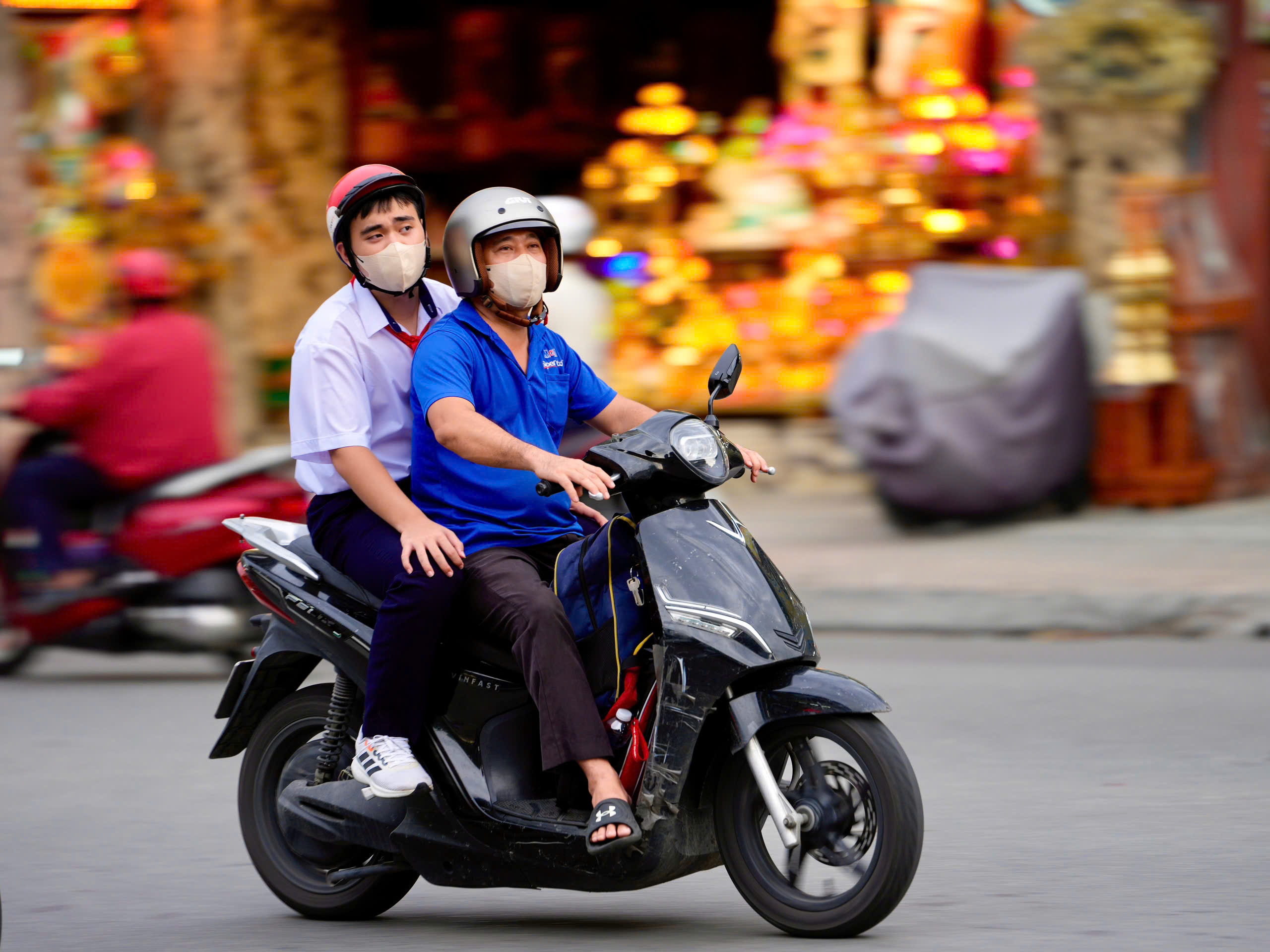 Bị phạt nếu ép con học quá mức: Đâu là cách đồng hành hợp pháp, hiệu quả? - Ảnh 2.